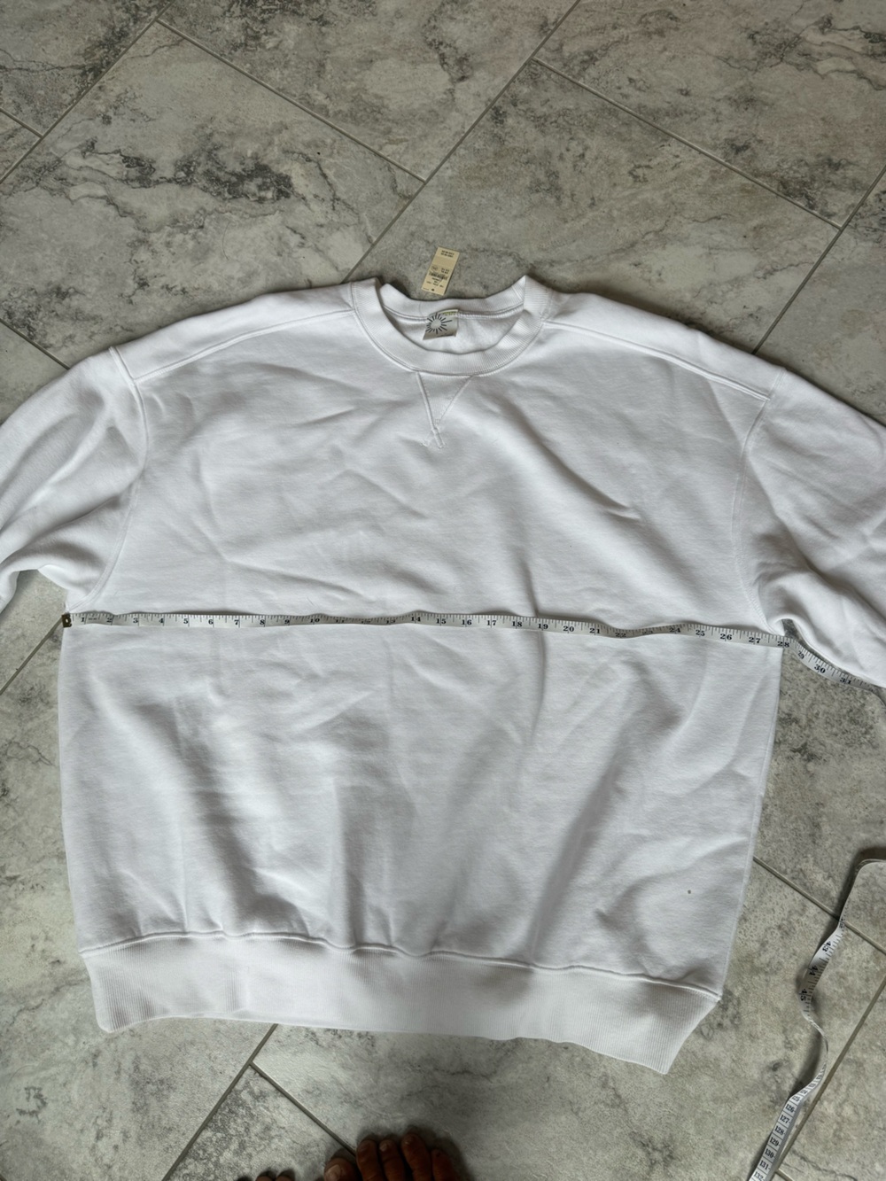 American Eagle Outfitters White Crewneck Sweatshirt - Picture 4 of 5